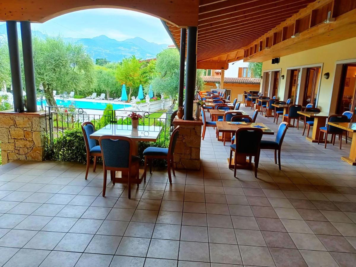 Hotel Villa Isabella Brenzone sul Garda Exterior photo