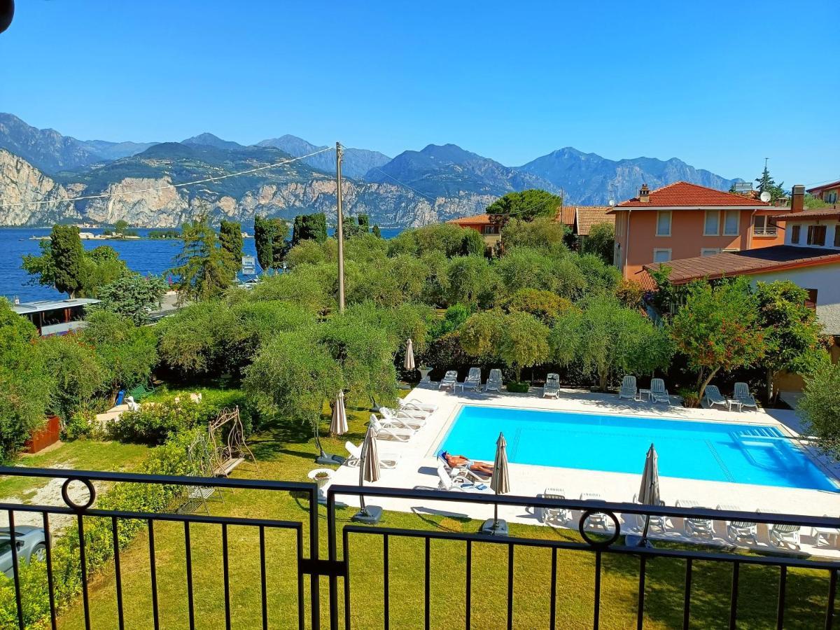 Hotel Villa Isabella Brenzone sul Garda Exterior photo