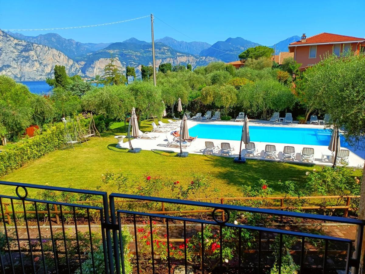 Hotel Villa Isabella Brenzone sul Garda Exterior photo