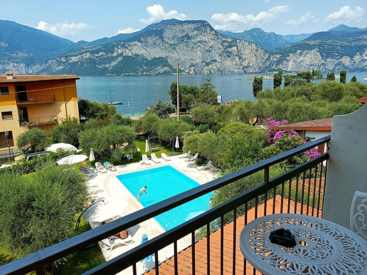 Hotel Villa Isabella Brenzone sul Garda Exterior photo