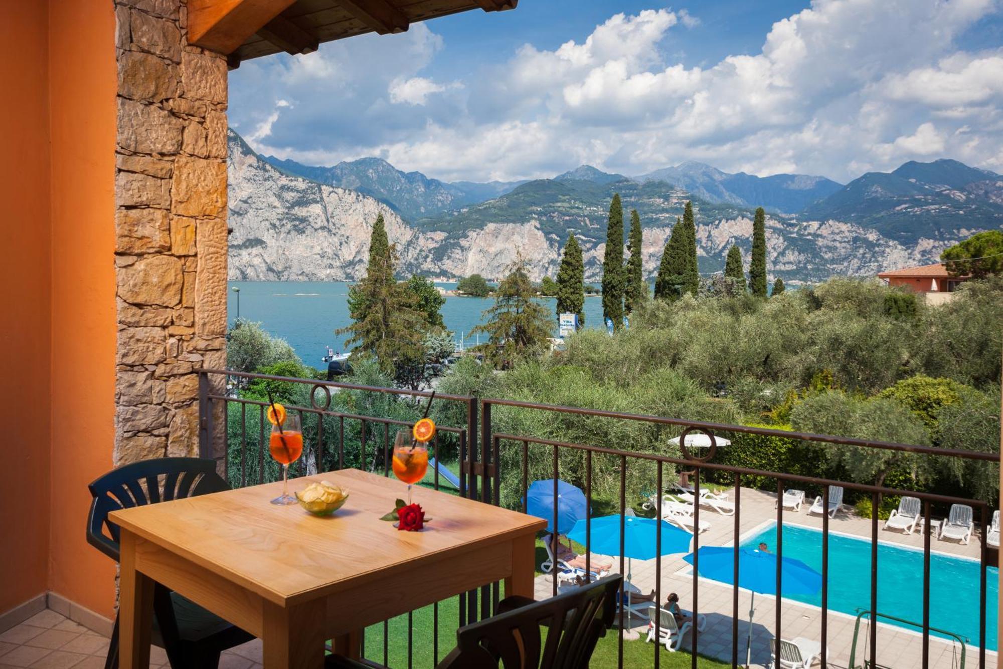 Hotel Villa Isabella Brenzone sul Garda Exterior photo